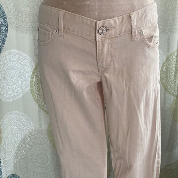 Express. Baby pink jean leggings with gold accent buttons. Woman’s 8. NWOT. - Picture 2 of 5